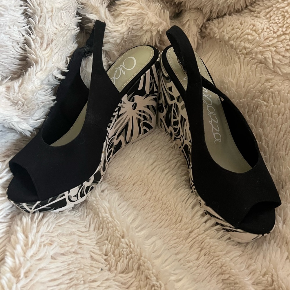 Apepazza Black and White Wedge Shoes with Elegant Design